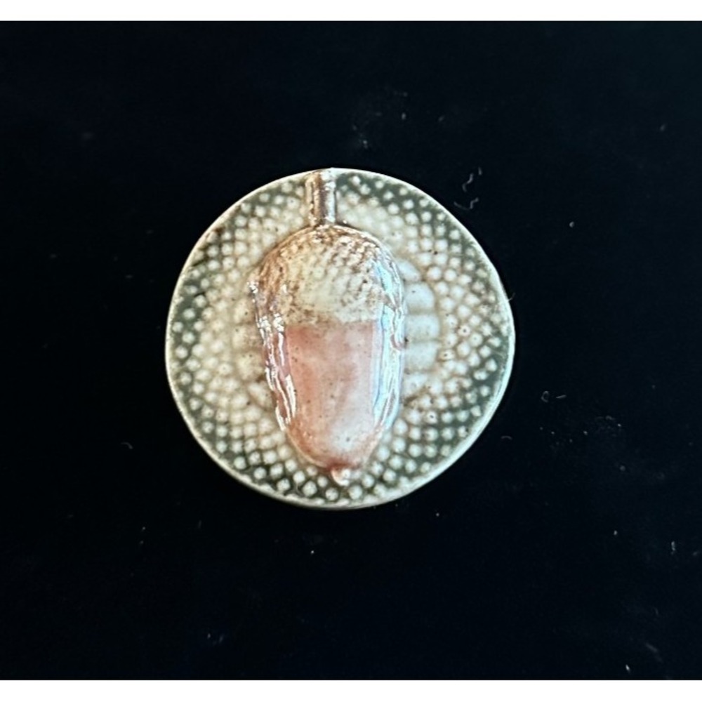 Vintage Figural Buckeye Acorn Pottery 1.5'' Fall Brooch Pin‎